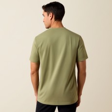 Ariat Mens The Logo Short Sleeve T Shirt (Oil Green) Ariat Mens The Logo Short Sleeve T Shirt (Oil Green)